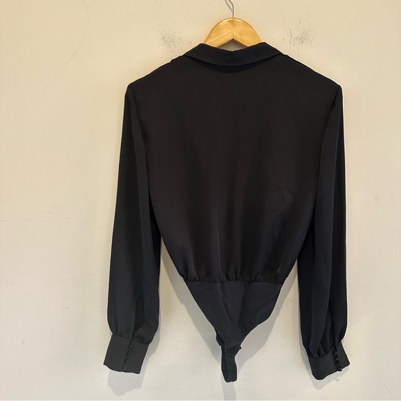 Aritzia Babaton Ace Tie Front Silky Blouse Bodysuit - Picture 4 of 7